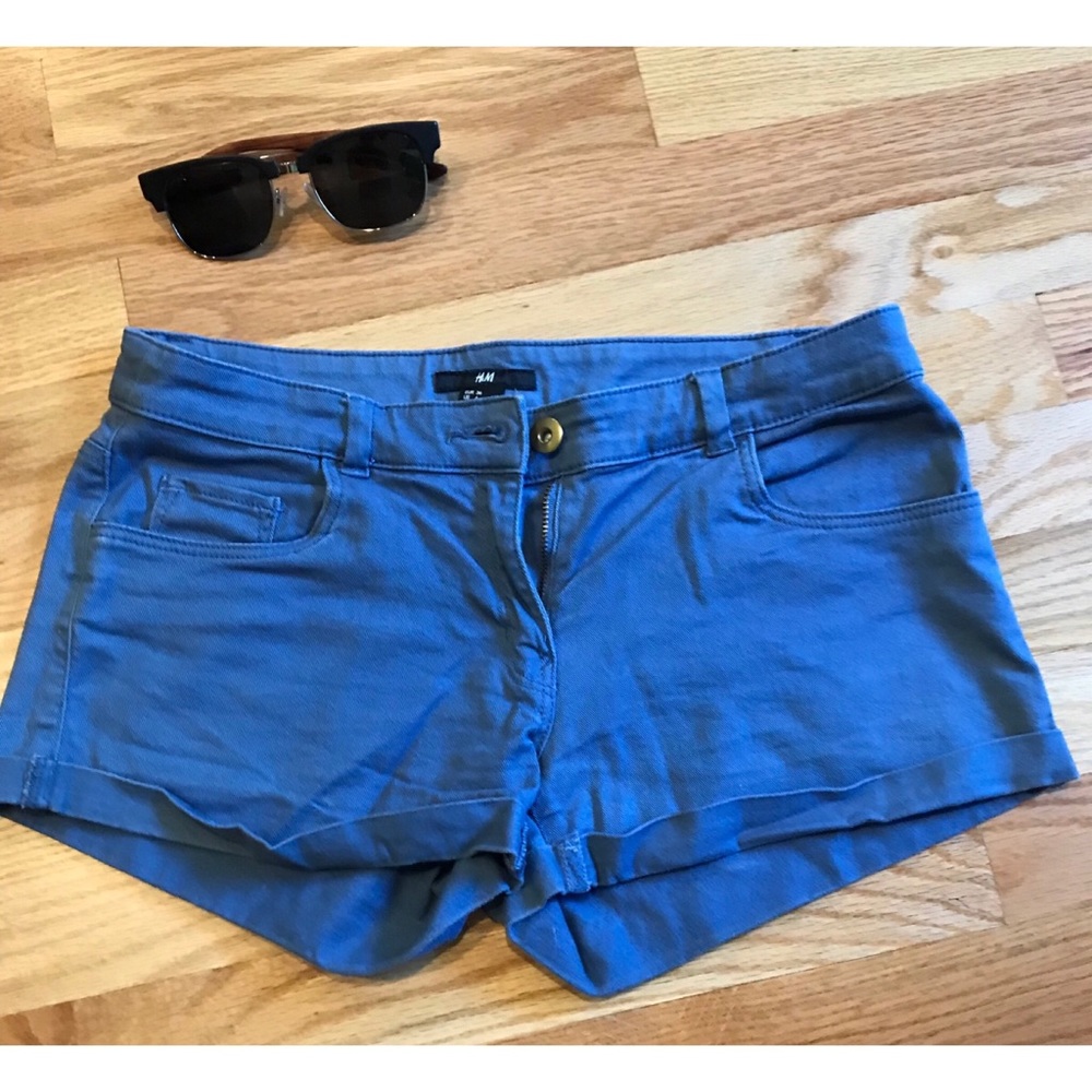 H&M blue stretch denim shorts